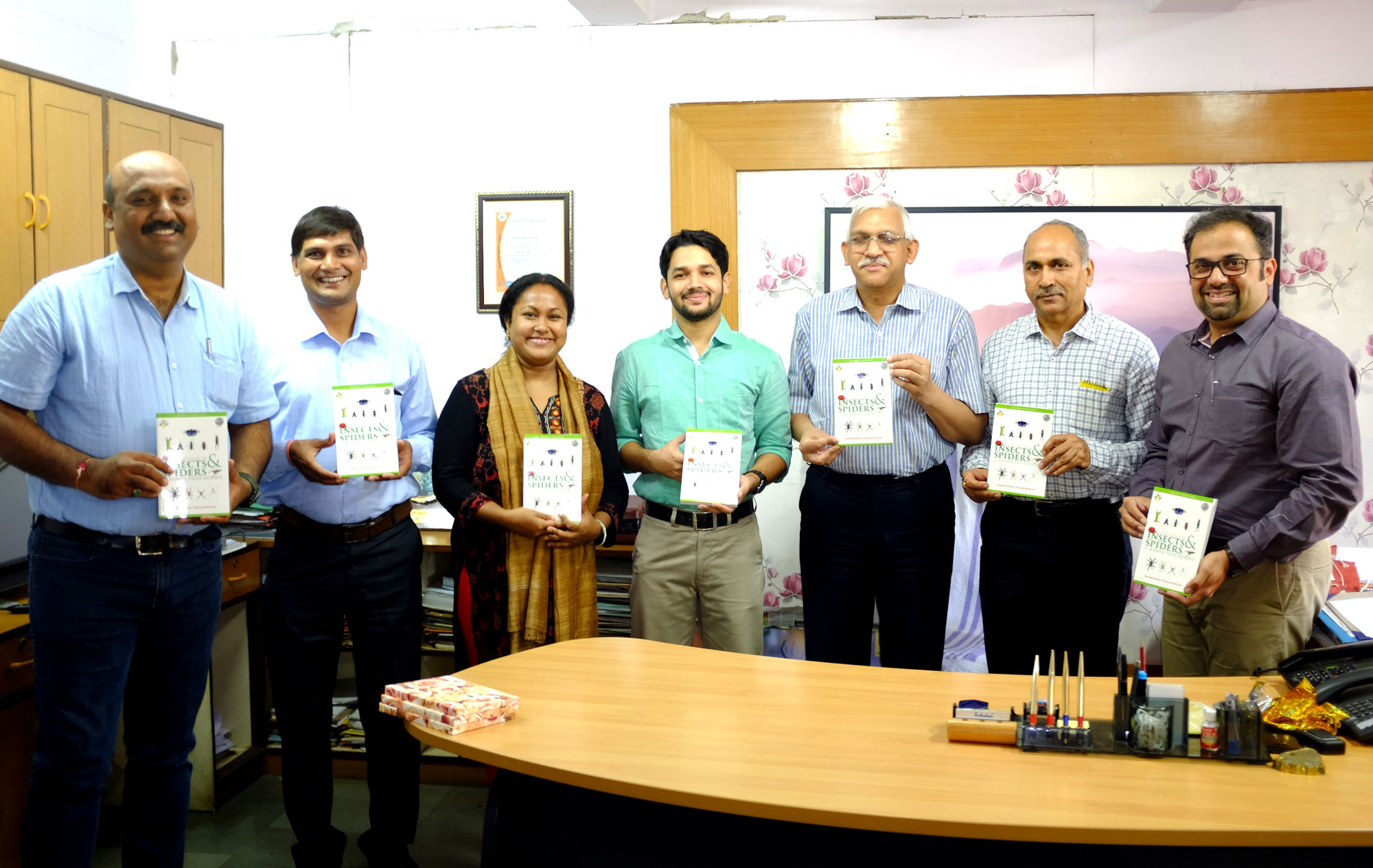 अ फील्ड गाइड टु इन्सेक्ट्स एण्ड स्पाइडर्स ऑफ कान्हा टाइगर रिजर्व