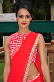 अभिनेत्री दिव्या मेनन