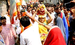 नमामि देवि नर्मदे