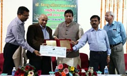 प्रो. दिलीप चक्रवर्ती अलंकृत