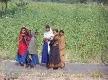 गरीब  महिलाओं ने बनाया समुदाय आधारित बीमा संगठन